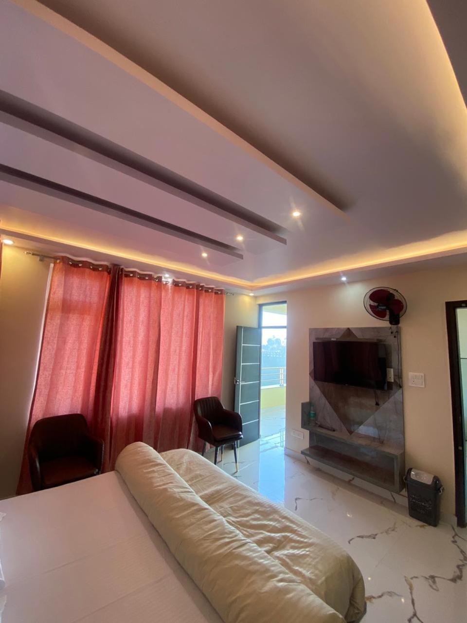 Hotel Harmony Heights Shimla Exterior foto